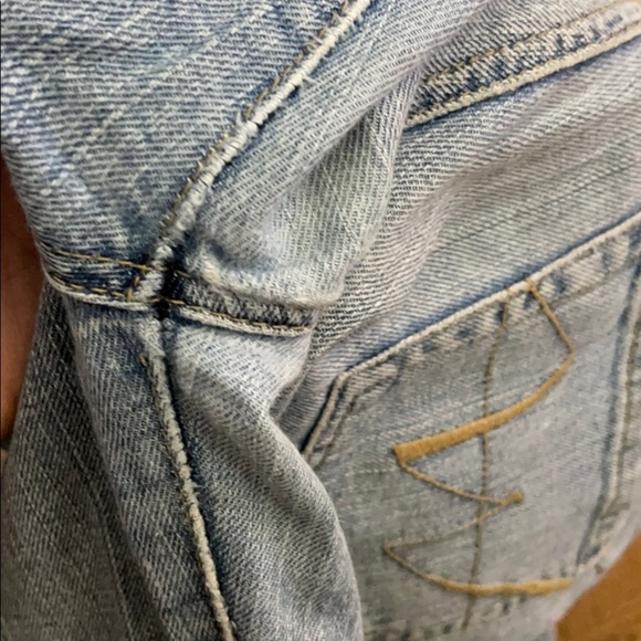 Wet Seal Jeans Distressed Light Wash Straight Jean - Picture 13 of 13